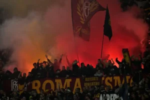 Tifosi-Roma-tvplay.it-20231115
